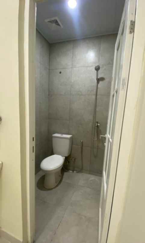 rumah dalam komplek taman permata bintaro sektor 9