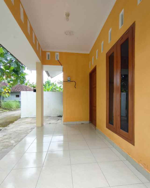 rumah dekat jl parangtritis rsu rachma husada 1 2 km