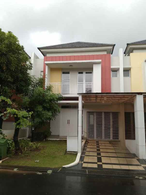 rumah dekat mall di cluster bluebell summarecon bekasi