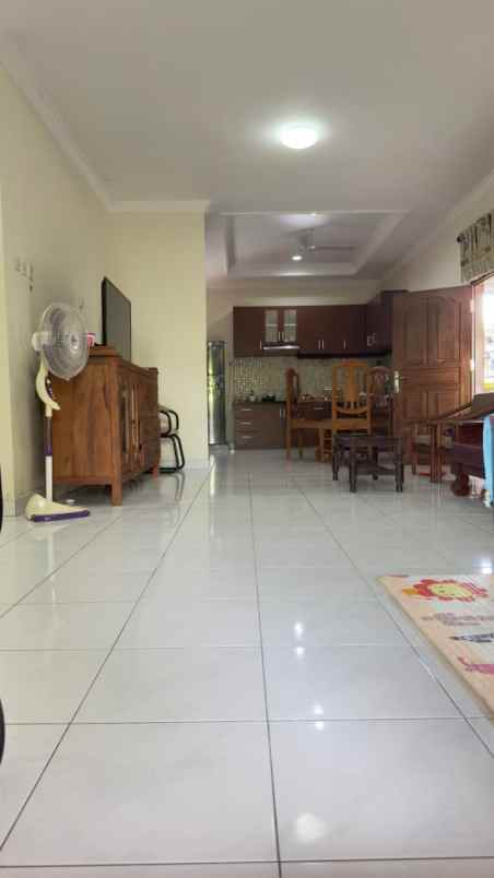 rumah denpasar utara terawat siap huni