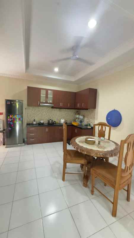 rumah denpasar utara terawat siap huni