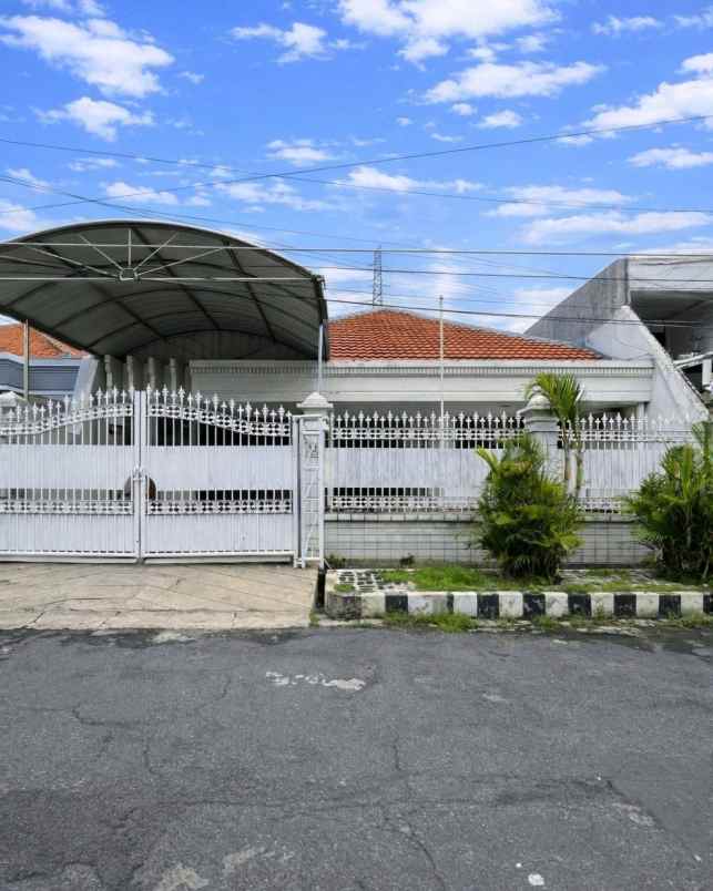 rumah dharmahusada indah barat strategis siap huni