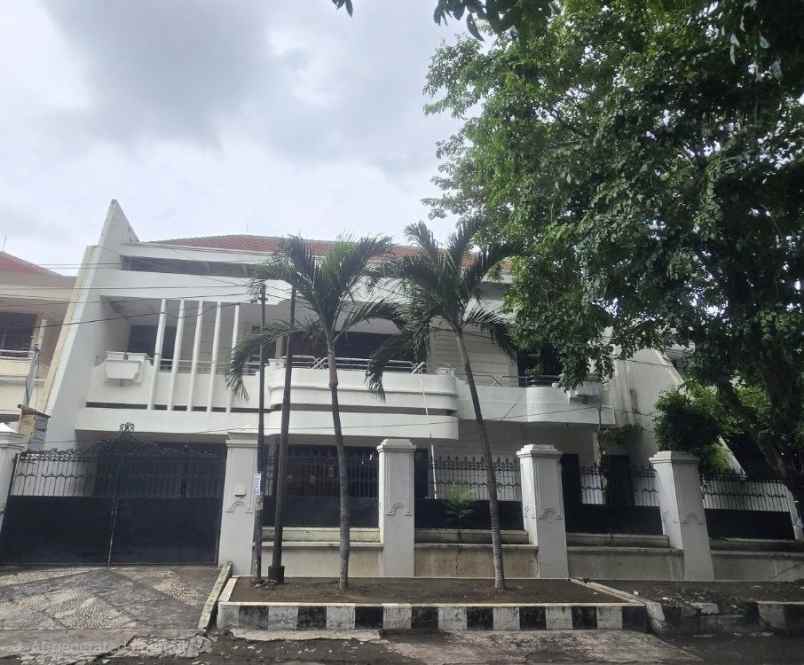 rumah dharmahusada indah strategis