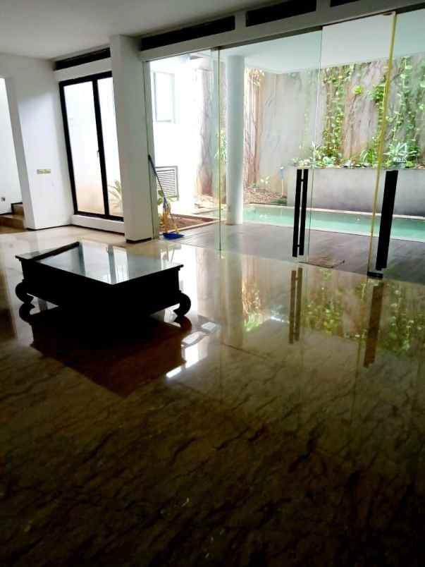 rumah di kemang jakarta selatan
