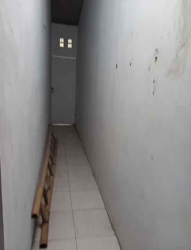 rumah di perumahan istana tegal besar jember