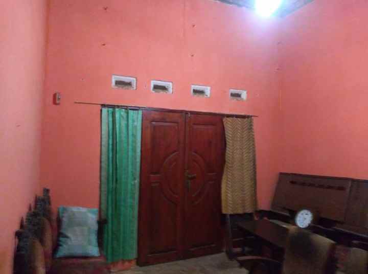 rumah di srigading 1 sukajadi km 14