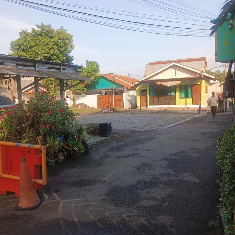 rumah di tengah kota bogor