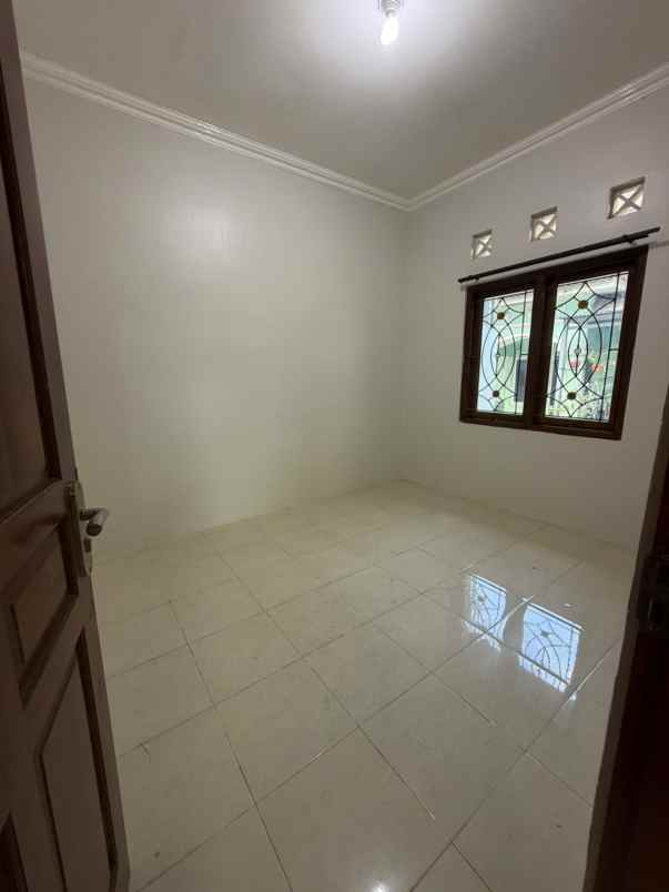 rumah diap huni dalam perumahan muslim di candi gebang