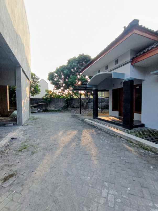 rumah diap huni dalam perumahan muslim di candi gebang