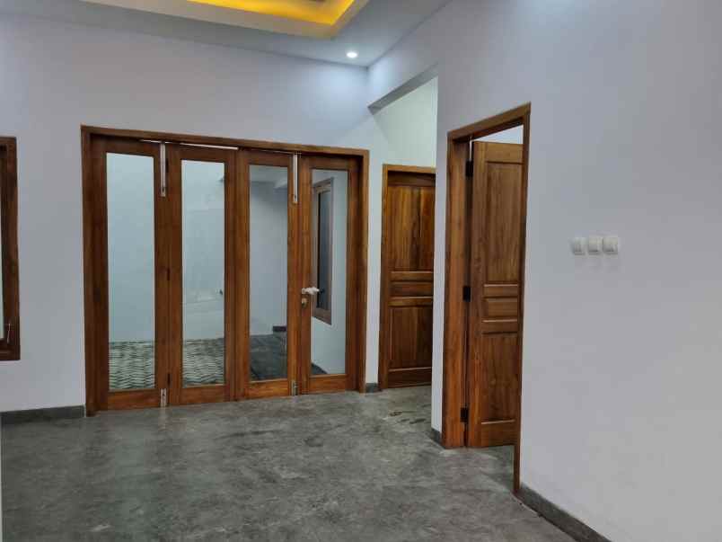 rumah etnik modern strategis dekat artos mall magelang