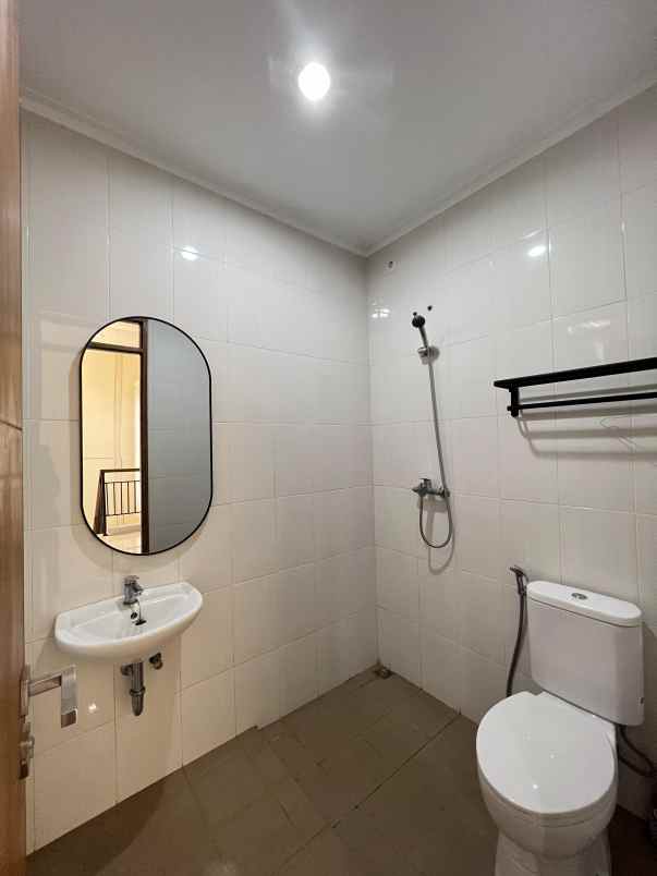 rumah full furnished di ciwaruga bandung