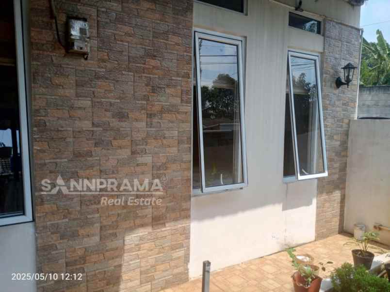 rumah hook 1 5 lantai di grand depok city