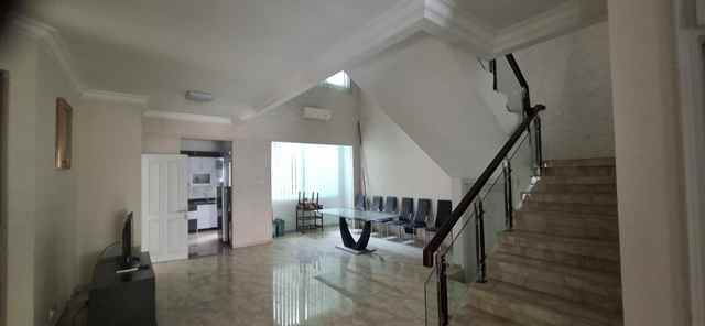 rumah hook lt marmer cozy raffles hills cibubur
