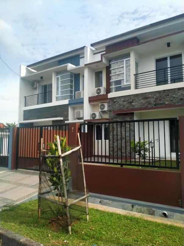 rumah jl alternatif cibubur raya