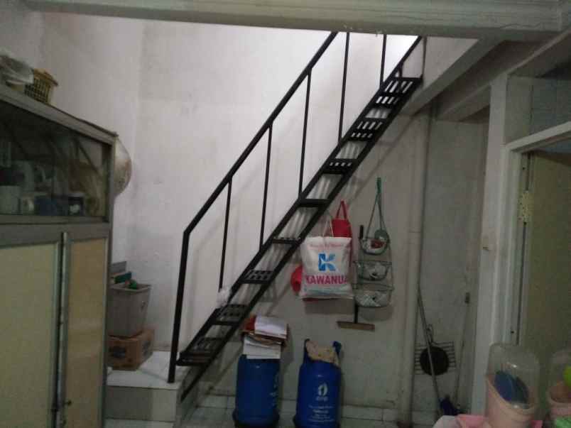 rumah kelapa puan kelapa gading