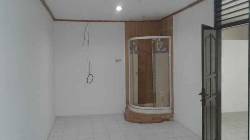 rumah kelapa puan kelapa gading