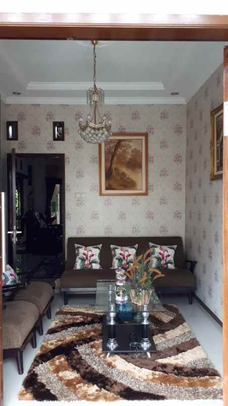 rumah komplek ciawitali 3 menit alun alun cimahi