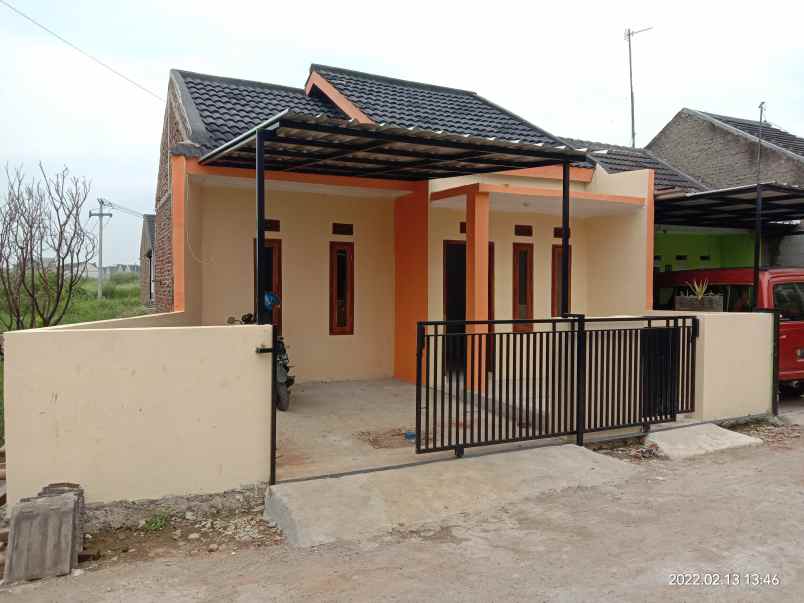 rumah kompleks kavling lembah