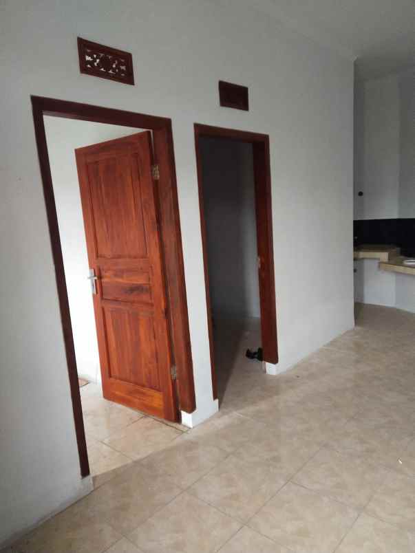 rumah kompleks kavling lembah