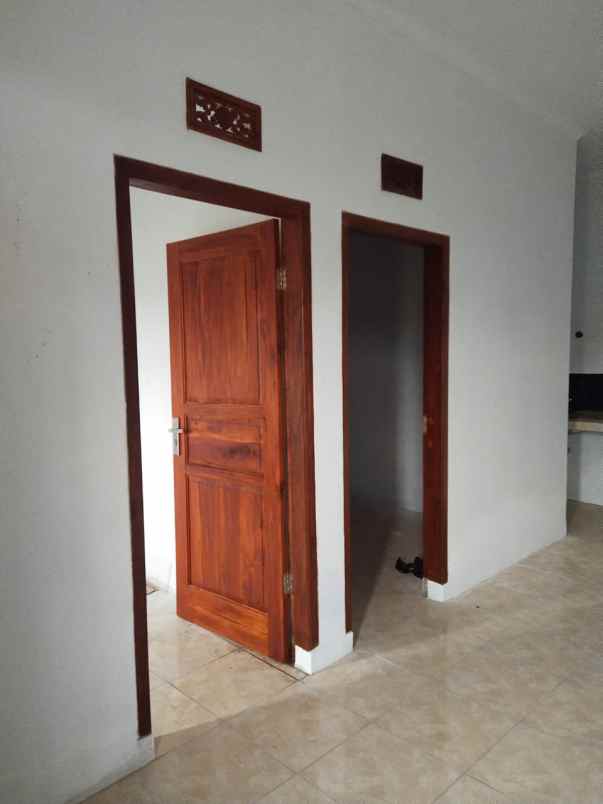 rumah kompleks kavling lembah