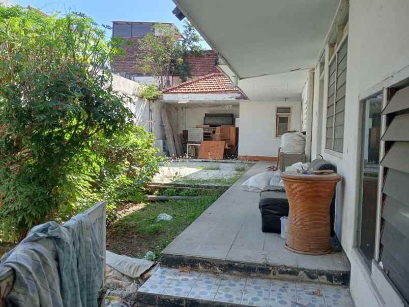 rumah lama 2 lantai kupang indah row jalan 3 mobil