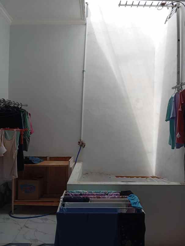 rumah lebak ploso lebar jalan row 6m nego