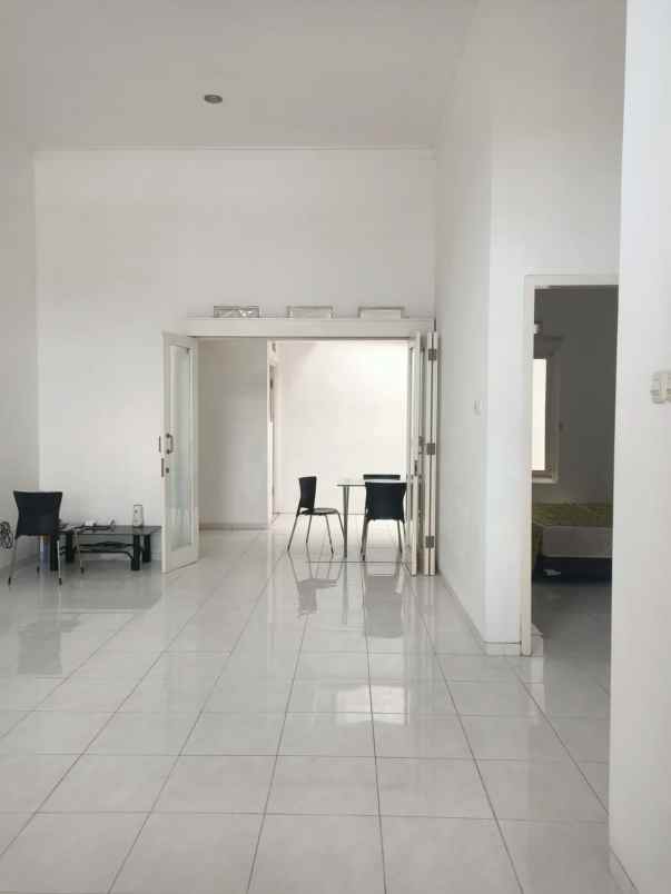 rumah lokasi strategis di permata jingga suhat