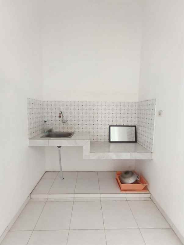 rumah lokasi strategis di permata jingga suhat