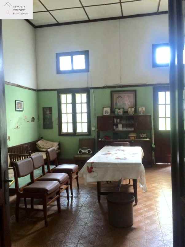 rumah main road sayap gatsu kota bandung