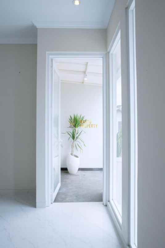 rumah mewah 2 lantai 5 menit dari sleman city hall