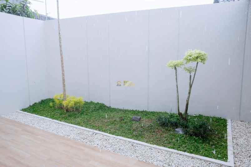 rumah mewah 2 lantai 5 menit dari sleman city hall