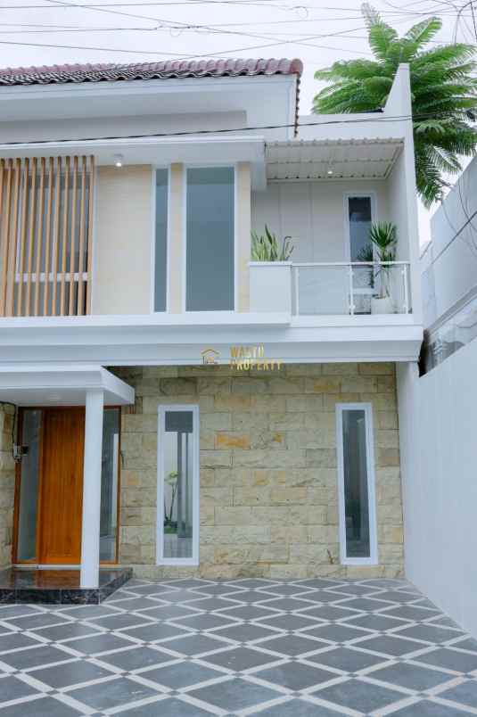 rumah mewah 2 lantai 5 menit dari sleman city hall