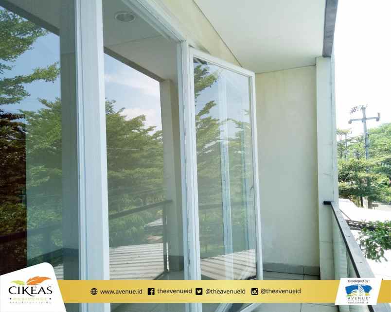 rumah mewah 2 lantai