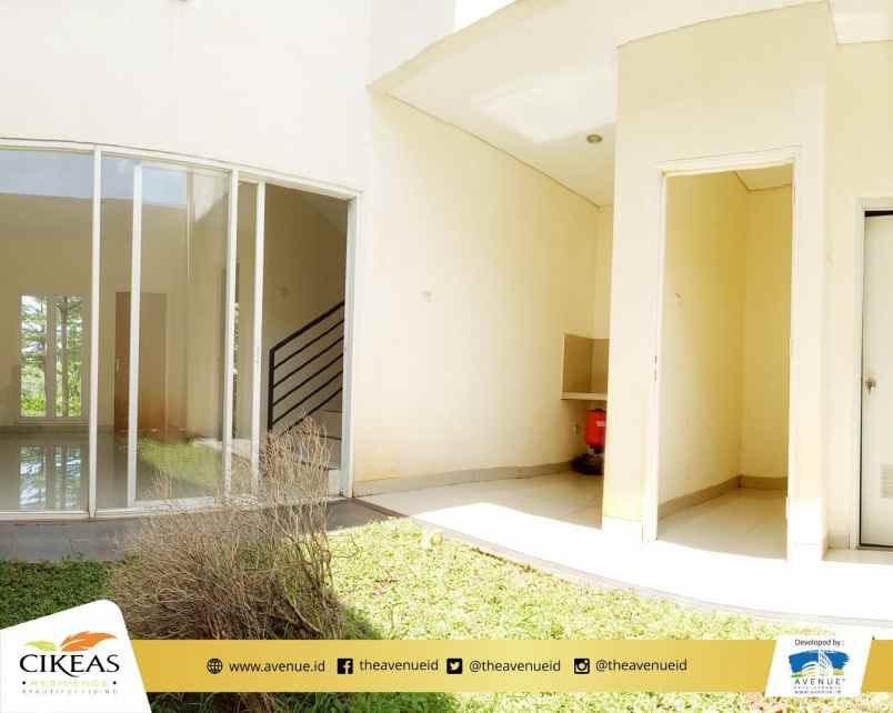 rumah mewah 2 lantai