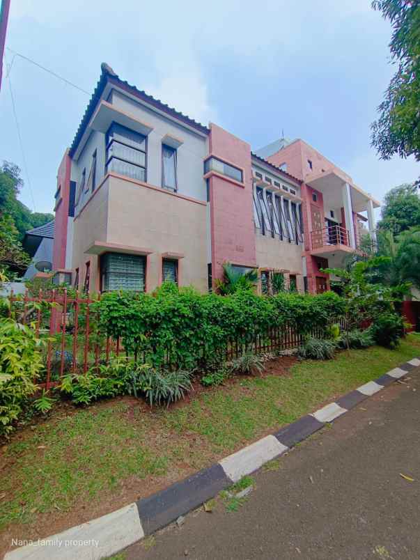 rumah mewah bintaro siap huni ada kolam renang dewasa