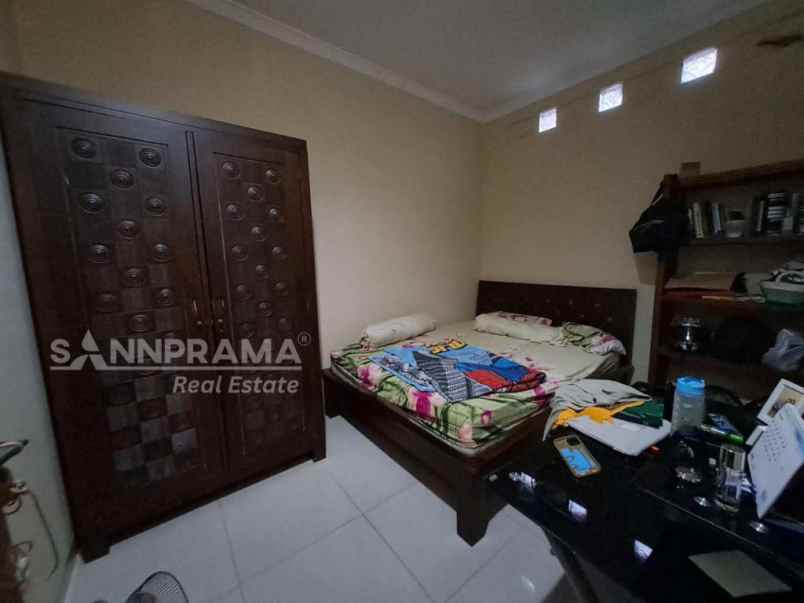 rumah mewah dan luas deket kampus tugu cimanggis fry