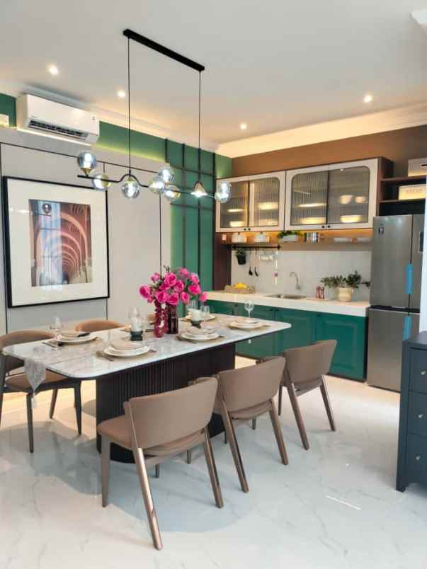 rumah mewah dan modern di dian istana cluster le isole