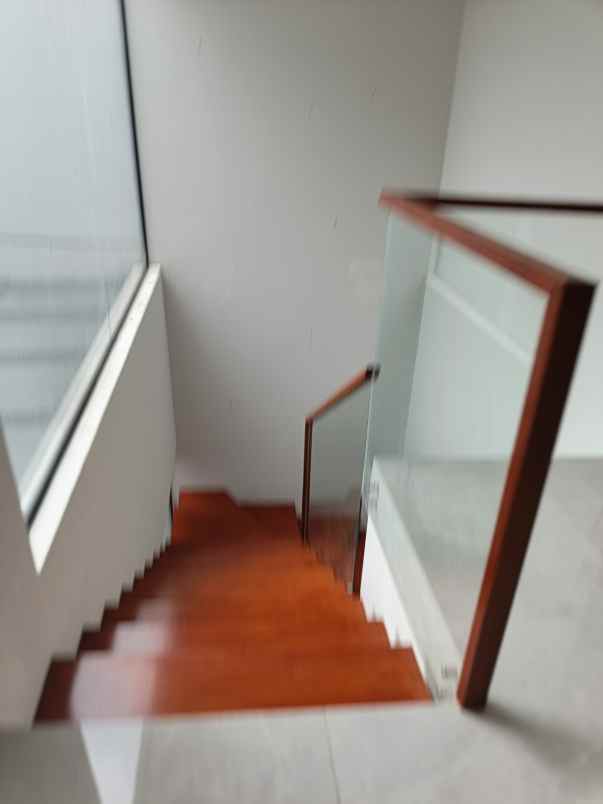 rumah mewah rapih fasilitas umum lengkap