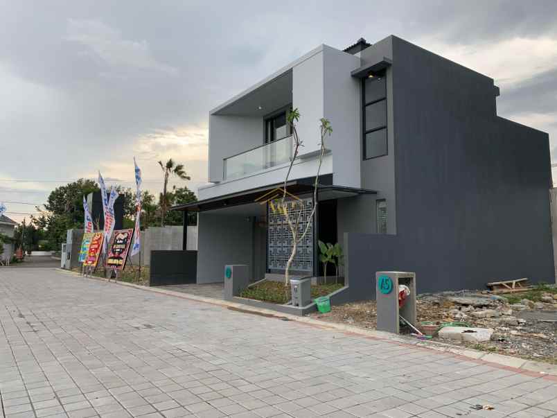 rumah mewah siap huni dekat sleman city hall