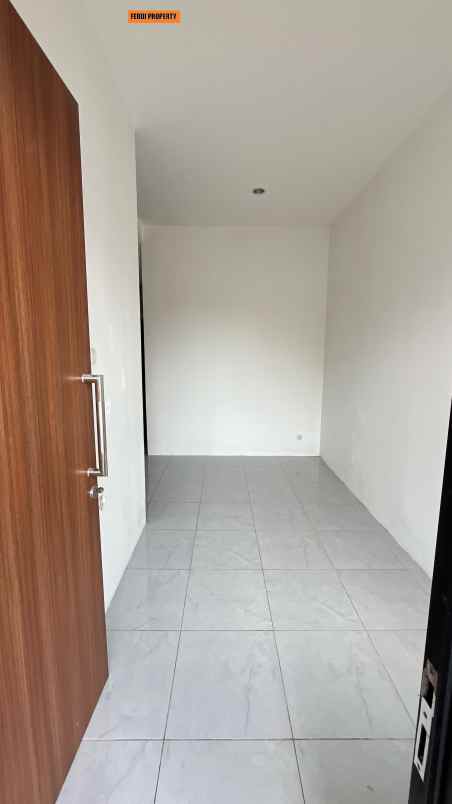 rumah minimalis cantik 2 lantai siap huni cibubur