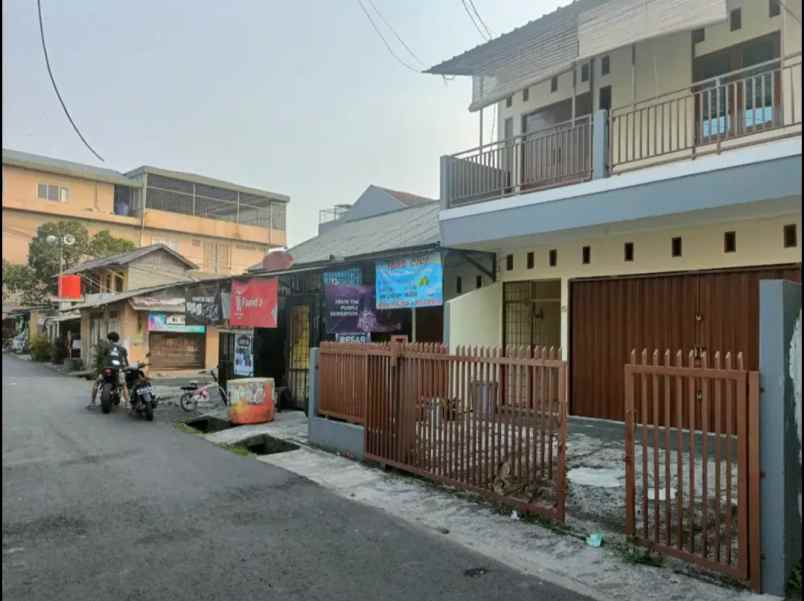 rumah murah di jakarta selatan plus kontrakan 8 pintu