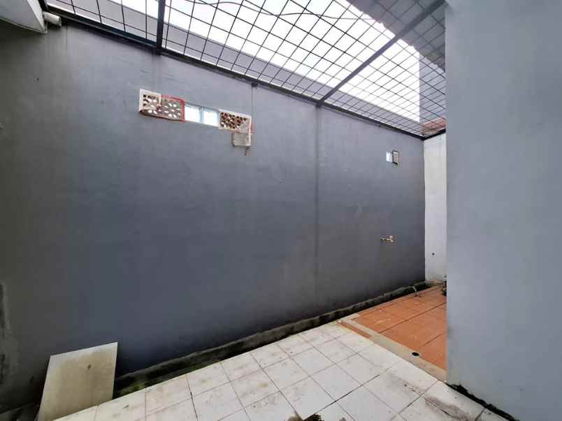 rumah perumahan metland menteng cakung jakarta timur