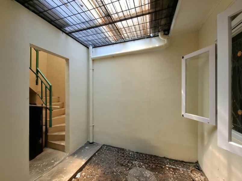 rumah perumahan metland menteng cakung jakarta timur