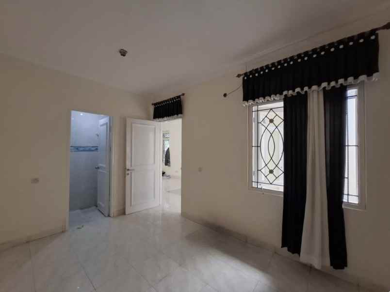 rumah perumahan metland menteng cakung jakarta timur