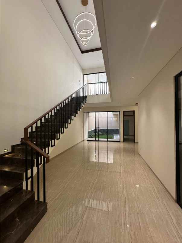 rumah premium siap huni lokasi cluster golf araya