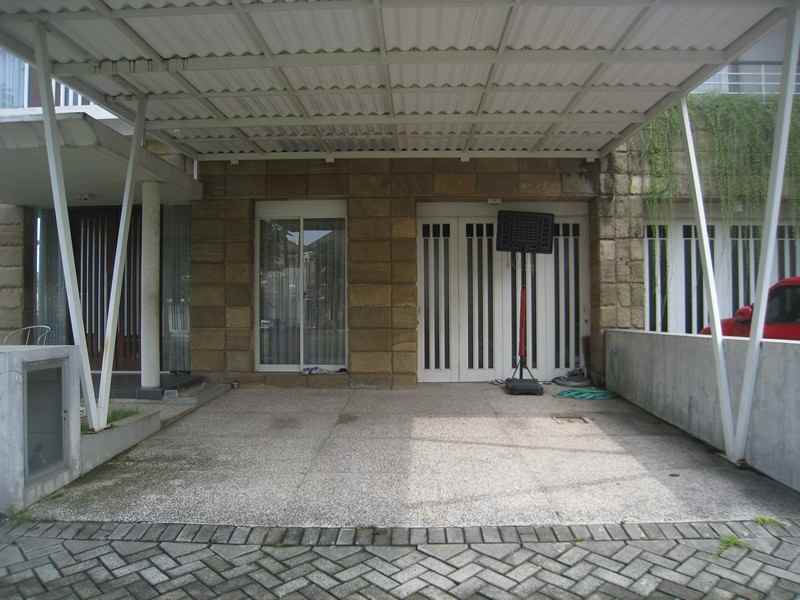 rumah royal residence cluster