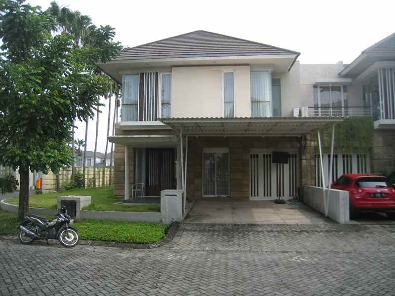 rumah royal residence cluster