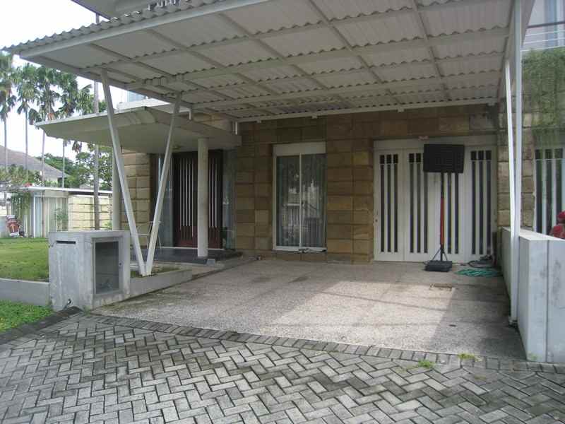 rumah royal residence cluster