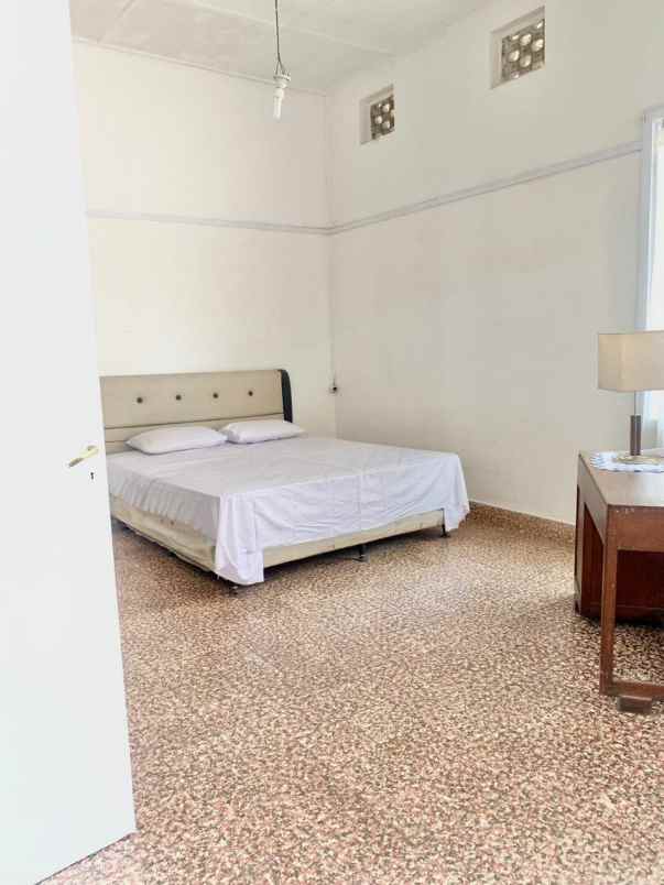 rumah sayap supratman dekat katamso riau bandung