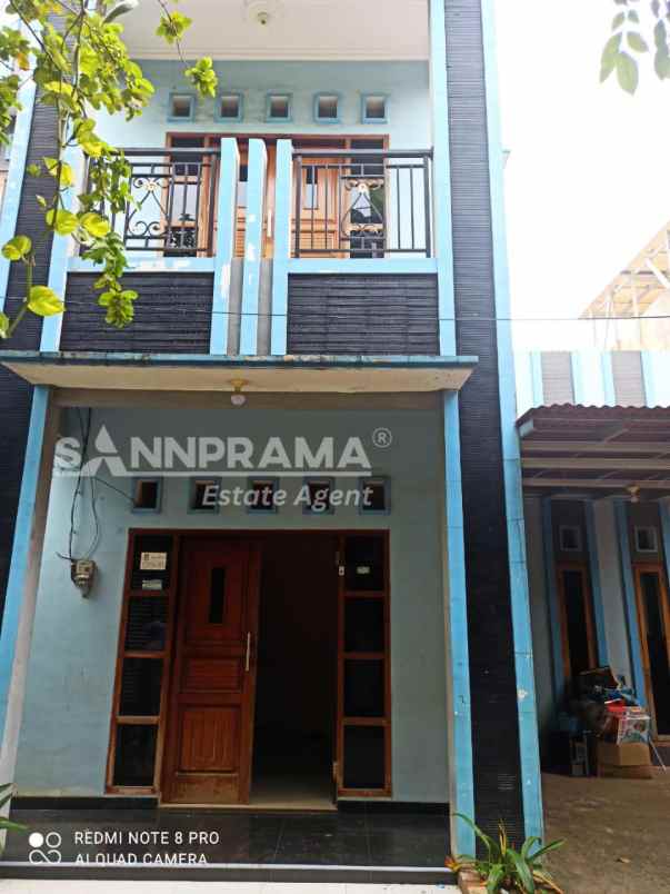 rumah second 2 lantai ciledug rn